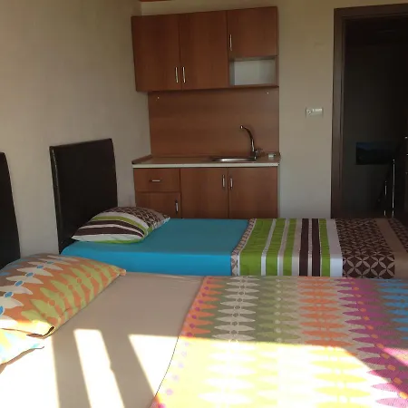 Kerpe Otel אכסניה *