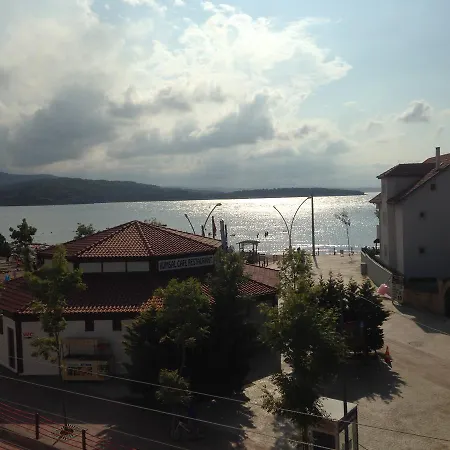 Kerpe Otel אכסניה Kerpe